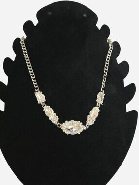 Vintage 1928 jewelry co silver necklace